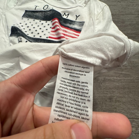 Tommy Hilfiger Shirt Womens Large White American Flag Spellout Logo Casual Adult - Picture 5 of 8